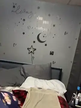 Snapshot of mirandamark2020 chatting on 01/07/26, 11:43 mirandamark2020 online show from 01/07/26, 11:43