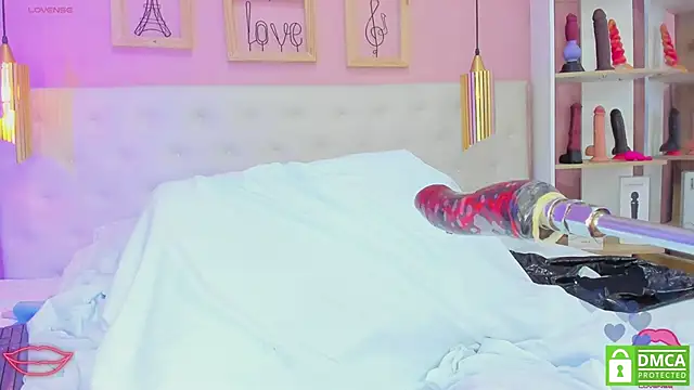 leylla  online show from 03/22/26, 12:29