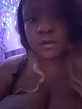 Snapshot of 6lue6a6y69 chatting on 02/27/26, 06:13 6lue6a6y69 online show from 02/27/26, 06:13