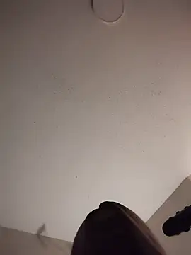 Snapshot of 6lue6a6y69 chatting on 12/17/25, 09:03 6lue6a6y69 online show from 12/17/25, 09:03