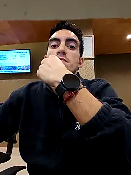 TommyMomentum online show from 02/02/26, 01:59