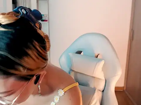 BOREAL MOON online show from 11/18/25, 03:37