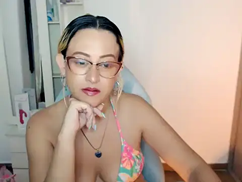 BOREAL MOON online show from 12/22/25, 11:49