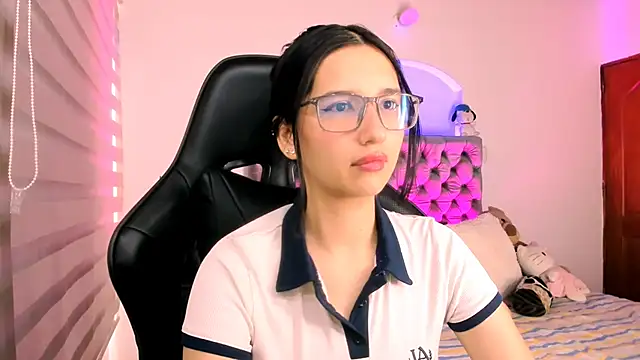 Luniverse online show from 12/02/25, 08:32