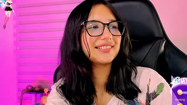 Snapshot of Luniverse chatting on 01/23/25, 03:16 Luniverse online show from 01/23/25, 03:16