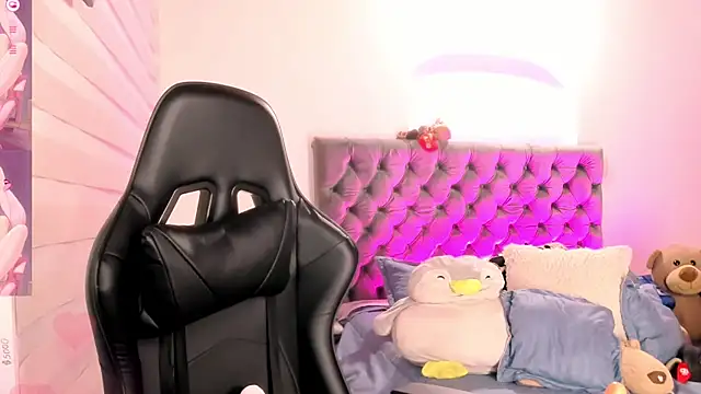 Luniverse online show from 03/28/26, 05:58