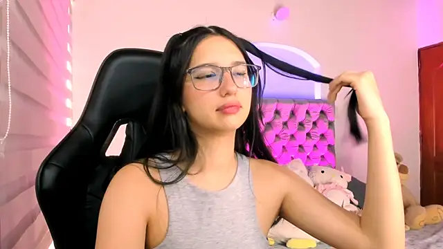 Luniverse online show from 12/04/25, 08:30