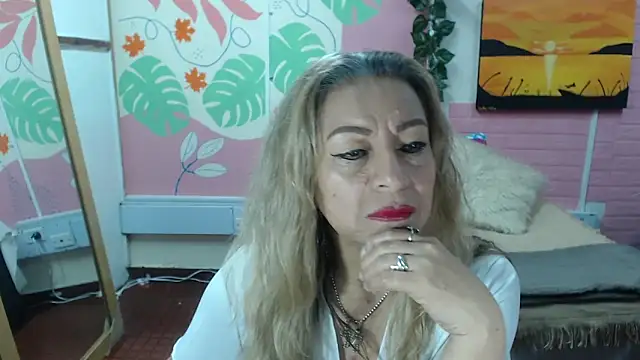 Snapshot of ZAMANTHA chatting on 03/11/25, 03:34 ZAMANTHA online show from 03/11/25, 03:34