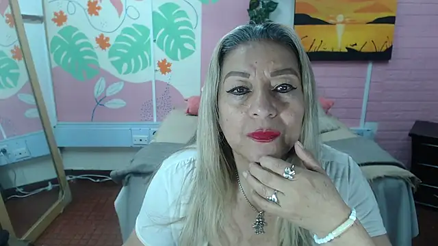 Snapshot of ZAMANTHA chatting on 09/16/25, 03:35 ZAMANTHA online show from 09/16/25, 03:35