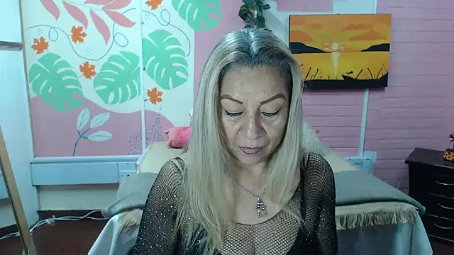 Snapshot of ZAMANTHA chatting on 03/03/25, 08:54 ZAMANTHA online show from 03/03/25, 08:54