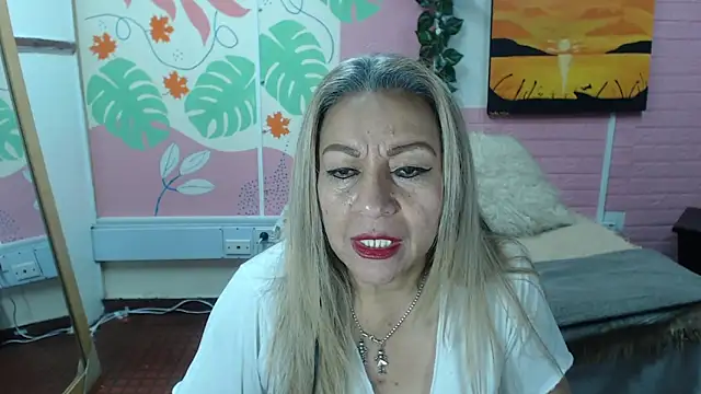 Snapshot of ZAMANTHA chatting on 03/11/25, 08:31 ZAMANTHA online show from 03/11/25, 08:31