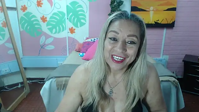 Snapshot of ZAMANTHA chatting on 09/17/25, 03:36 ZAMANTHA online show from 09/17/25, 03:36