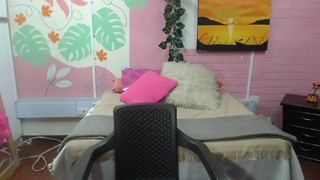 ZAMANTHA online show from 04/14/26, 03:50