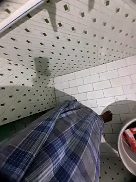 tz143143 online show from 03/19/25, 07:49