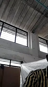 tz143143 online show from 03/01/25, 10:45