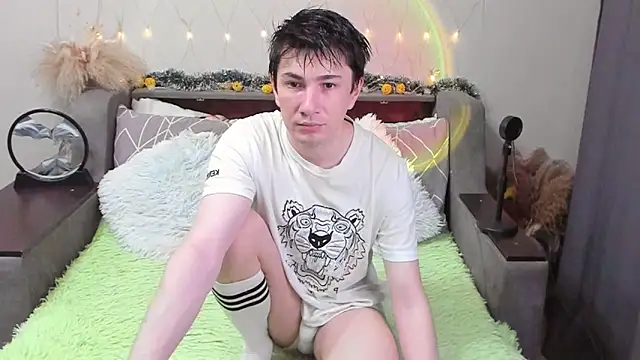 Yumi steve online show from 10/25/25, 05:57