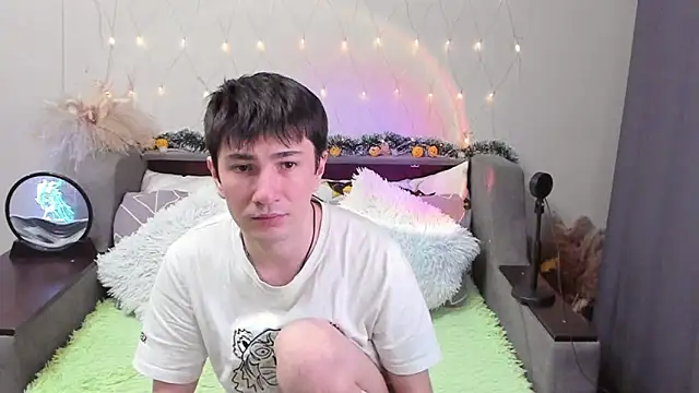 Yumi steve online show from 10/27/25, 06:20