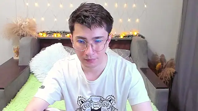 Yumi steve online show from 01/18/25, 11:44