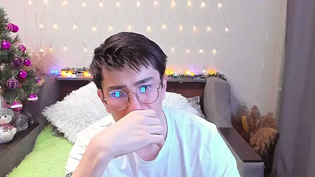 Yumi steve online show from 12/14/24, 12:22