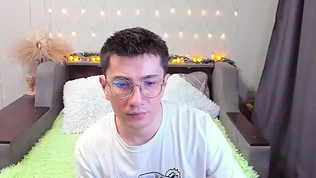 Yumi steve online show from 02/16/25, 12:30