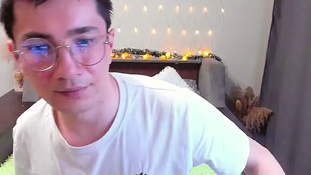 Yumi steve online show from 01/26/25, 11:29