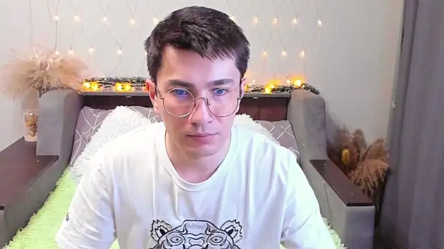 Yumi steve online show from 01/18/25, 12:46