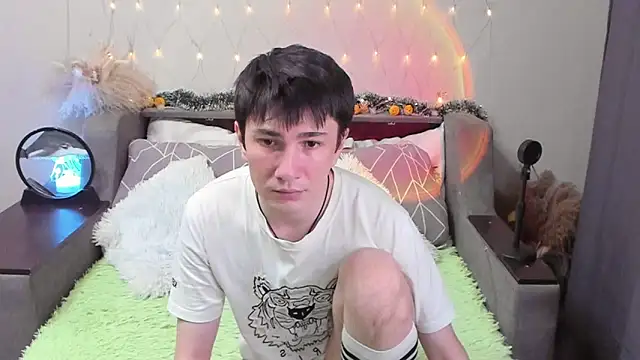 Yumi steve online show from 10/26/25, 06:08