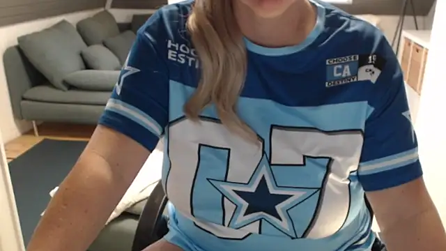 KimMitchelli online show from 12/16/25, 10:08