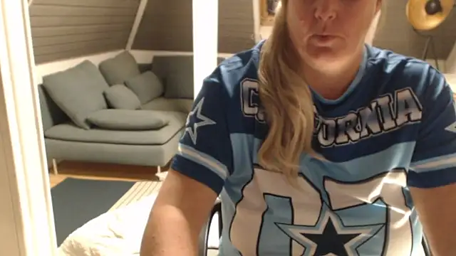 KimMitchelli online show from 11/24/25, 09:15