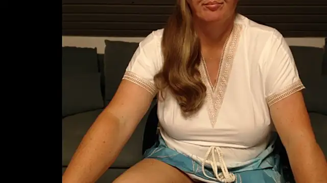 KimMitchelli online show from 09/12/25, 07:13