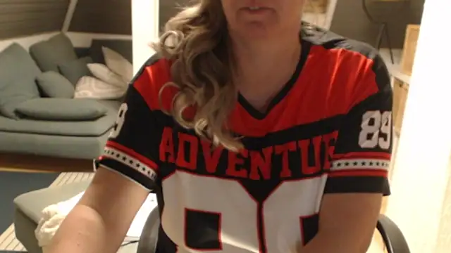 Snapshot of KimMitchelli chatting on 02/18/26, 06:00 KimMitchelli online show from 02/18/26, 06:00