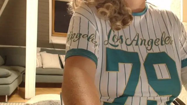 KimMitchelli online show from 10/14/25, 06:08