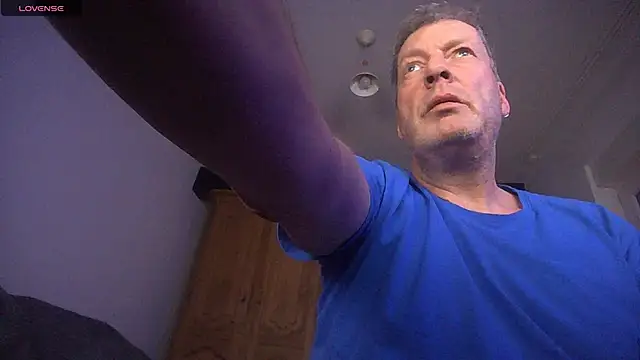 iliebetights online show from 11/21/25, 08:52