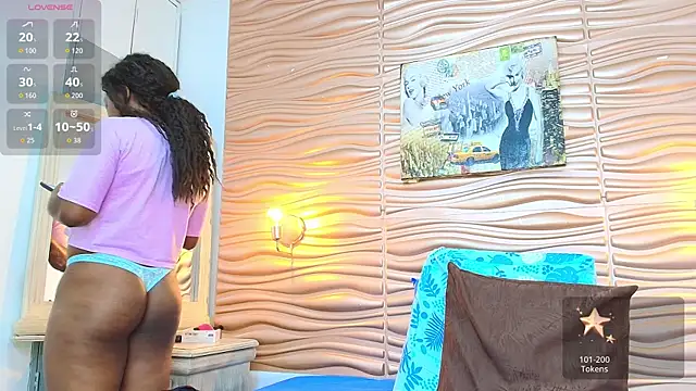 mia pineda online show from 10/04/25, 08:10