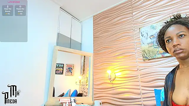 mia pineda online show from 09/08/25, 08:19