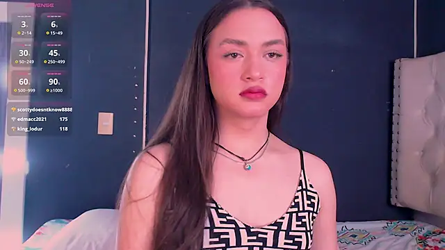 Snapshot of valen_thompson chatting on 12/15/24, 12:51 valen thompson online show from 12/15/24, 12:51