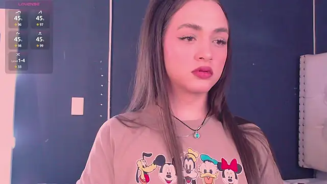 Snapshot of valen_thompson chatting on 12/12/24, 09:37 valen thompson online show from 12/12/24, 09:37