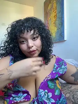 Snapshot of PrincessLauren420 chatting on 12/05/25, 08:06 PrincessLauren420 online show from 12/05/25, 08:06