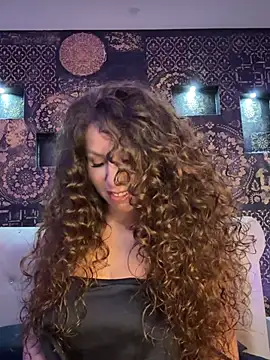 Marilyn La Rose online show from 02/05/26, 06:26