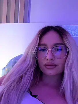 mollyxxx online show from 10/28/25, 06:34