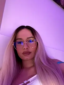 mollyxxx online show from 12/04/25, 01:15