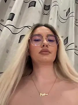 mollyxxx online show from 11/21/25, 03:16