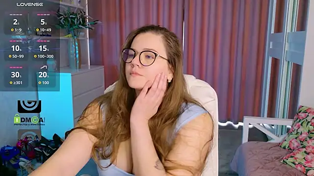 KellyKleine online show from 04/21/26, 06:09