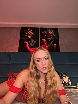 RockQueen A online show from 10/27/25, 05:19