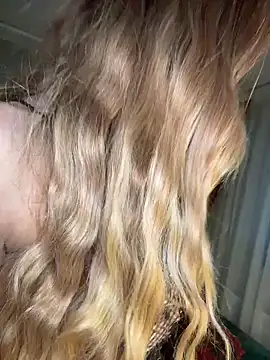 RockQueen A online show from 12/20/25, 05:54