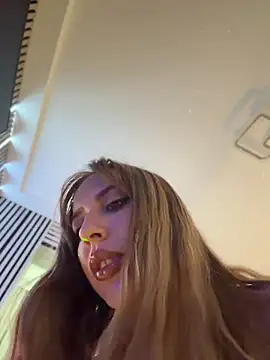 RockQueen A online show from 04/22/26, 04:08