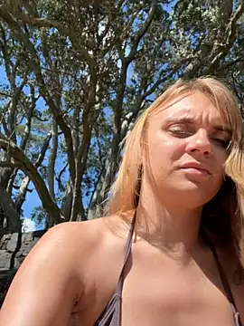 jessieamy online show from 11/13/25, 09:08