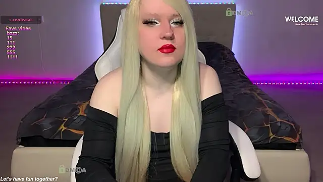 camsmiley online show from 04/11/26, 06:54