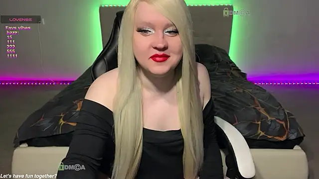 camsmiley online show from 04/12/26, 08:23