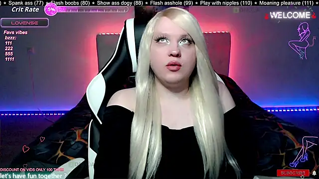 camsmiley online show from 12/05/25, 08:50